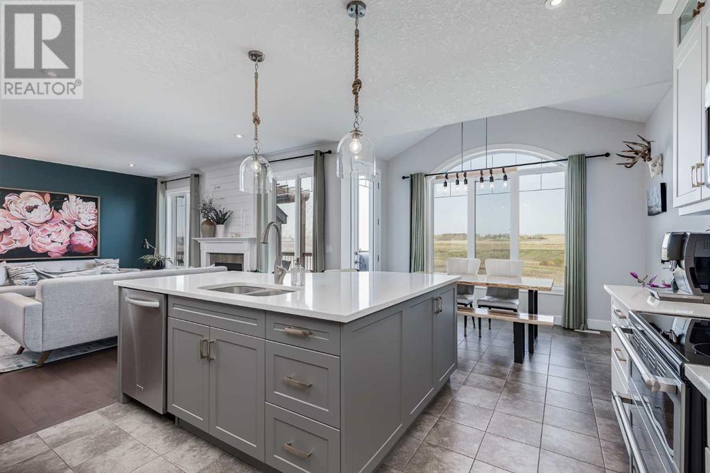 102 Windwood Grove Sw, Airdrie, Alberta  T4B 3S8 - Photo 18 - A2220418