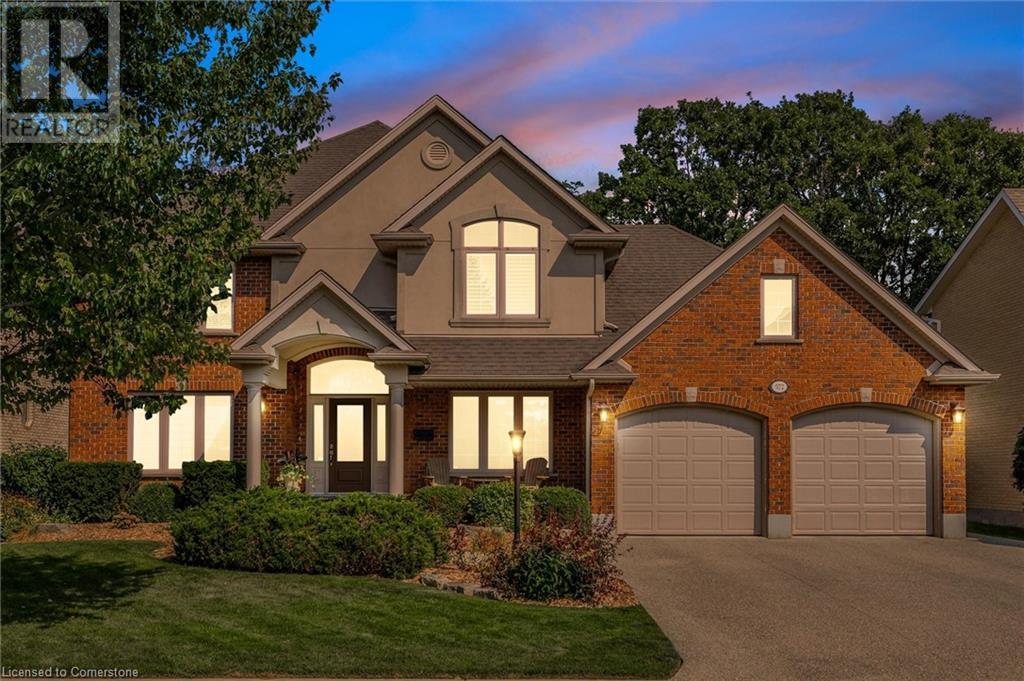 Property at 572 FALCONRIDGE Crescent image 2