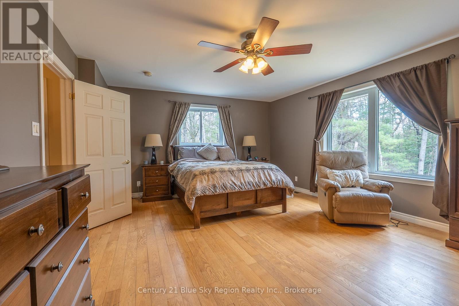 1518 Pinecreek Road S, Callander, Ontario  P0H 1H0 - Photo 17 - X12130652