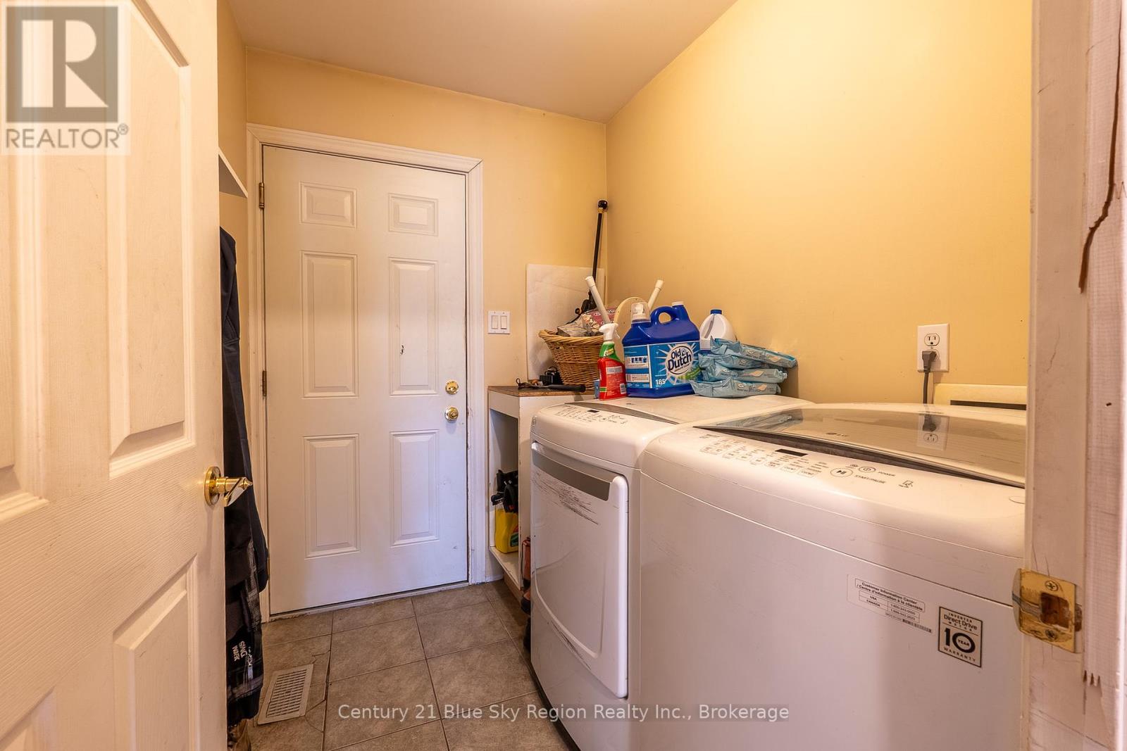 1518 Pinecreek Road S, Callander, Ontario  P0H 1H0 - Photo 24 - X12130652