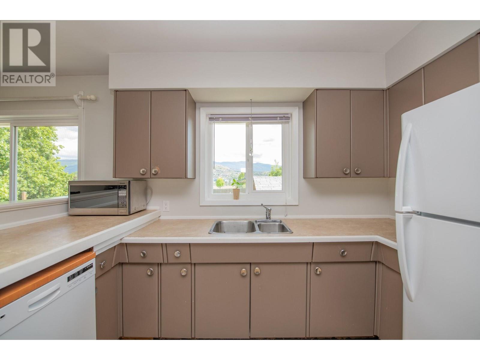 1704 25 Avenue, Vernon, British Columbia  V1T 1M7 - Photo 16 - 10349294