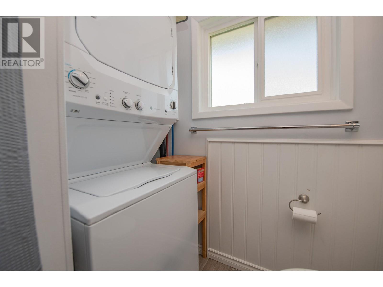 Property at 1704 25 Avenue image 5