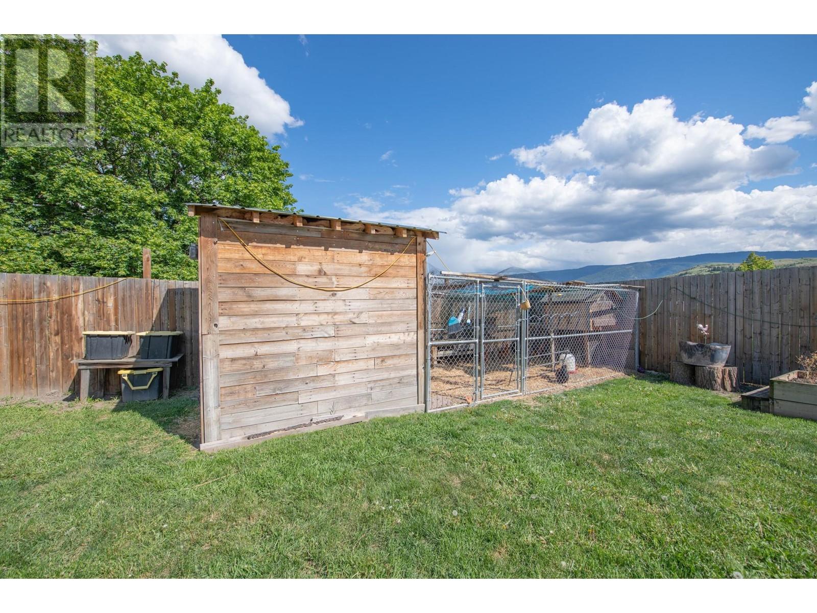 1704 25 Avenue, Vernon, BC V1T1M7