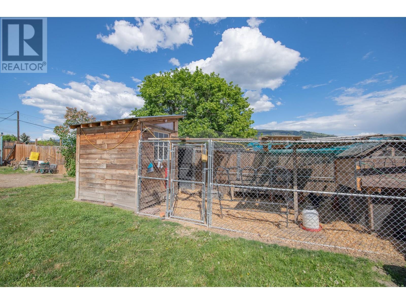 1704 25 Avenue, Vernon, British Columbia  V1T 1M7 - Photo 52 - 10349294