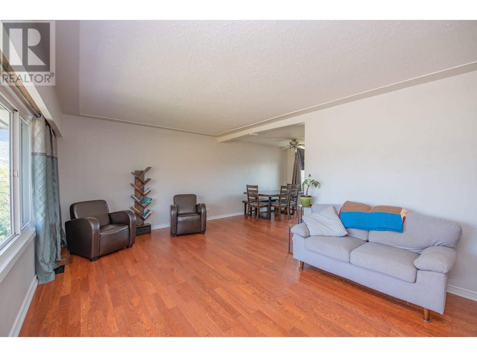 1704 25 Avenue, Vernon, British Columbia  V1T 1M7 - Photo 7 - 10349294