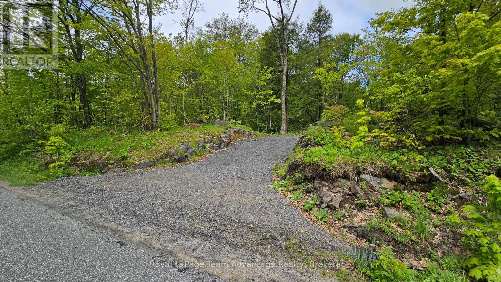 31 PINEWOOD ROAD, McDougall, Ontario