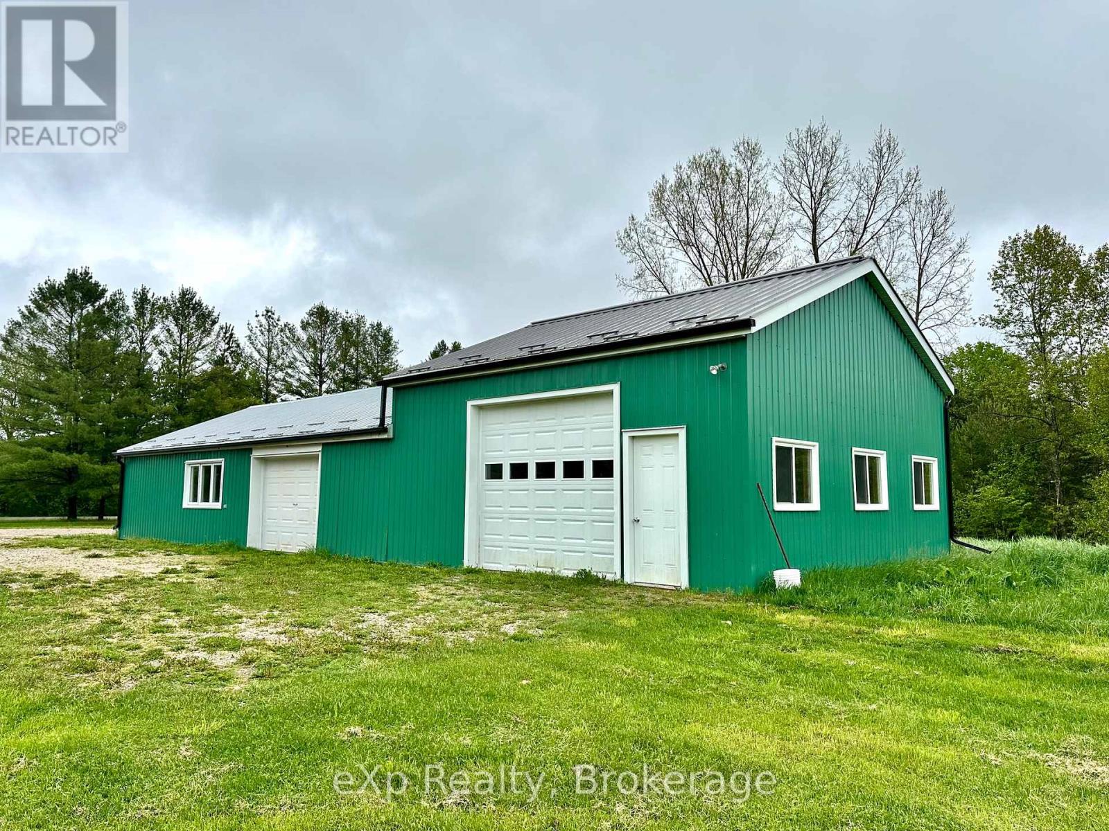 174364 Mulock Road, West Grey, Ontario  N0G 1S0 - Photo 4 - X12173080