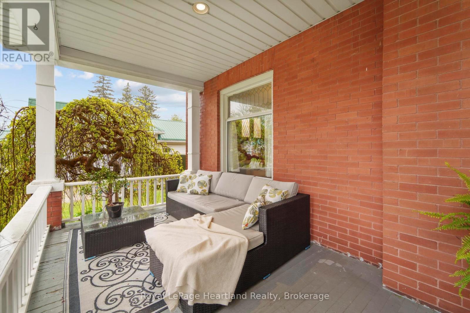 202 Mcconnell Street, North Huron, Ontario  N0M 1H0 - Photo 2 - X12173167