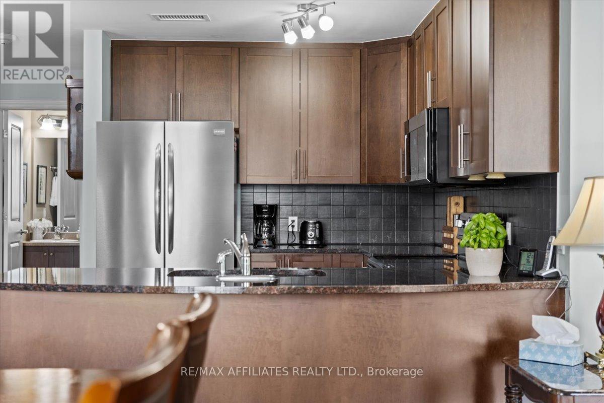 3 - 30 Prestige Circle, Ottawa, Ontario  K4A 0W9 - Photo 6 - X12173105