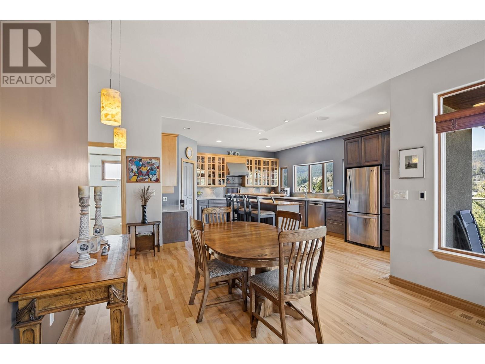 1355 Sunshine Court, Kamloops, British Columbia  V2E 2P9 - Photo 14 - 10342147