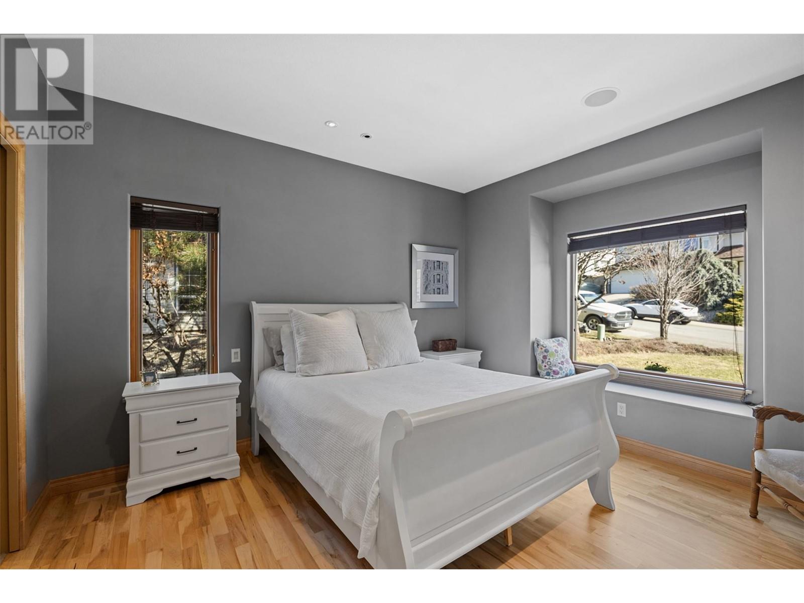 Property at 1355 SUNSHINE Court image 4