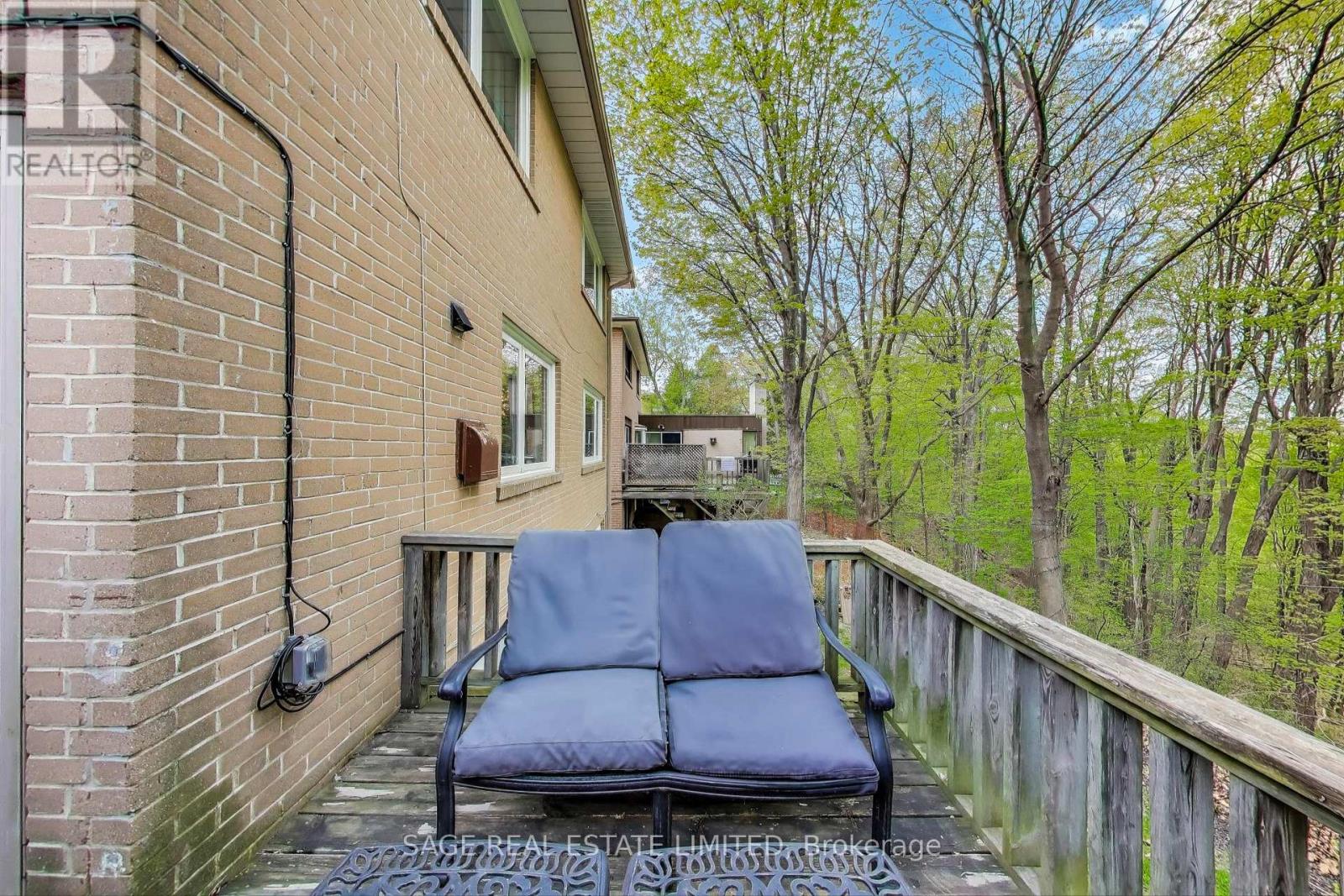 10 Overbrook Place, Toronto, Ontario  M3H 4P2 - Photo 15 - C12173018