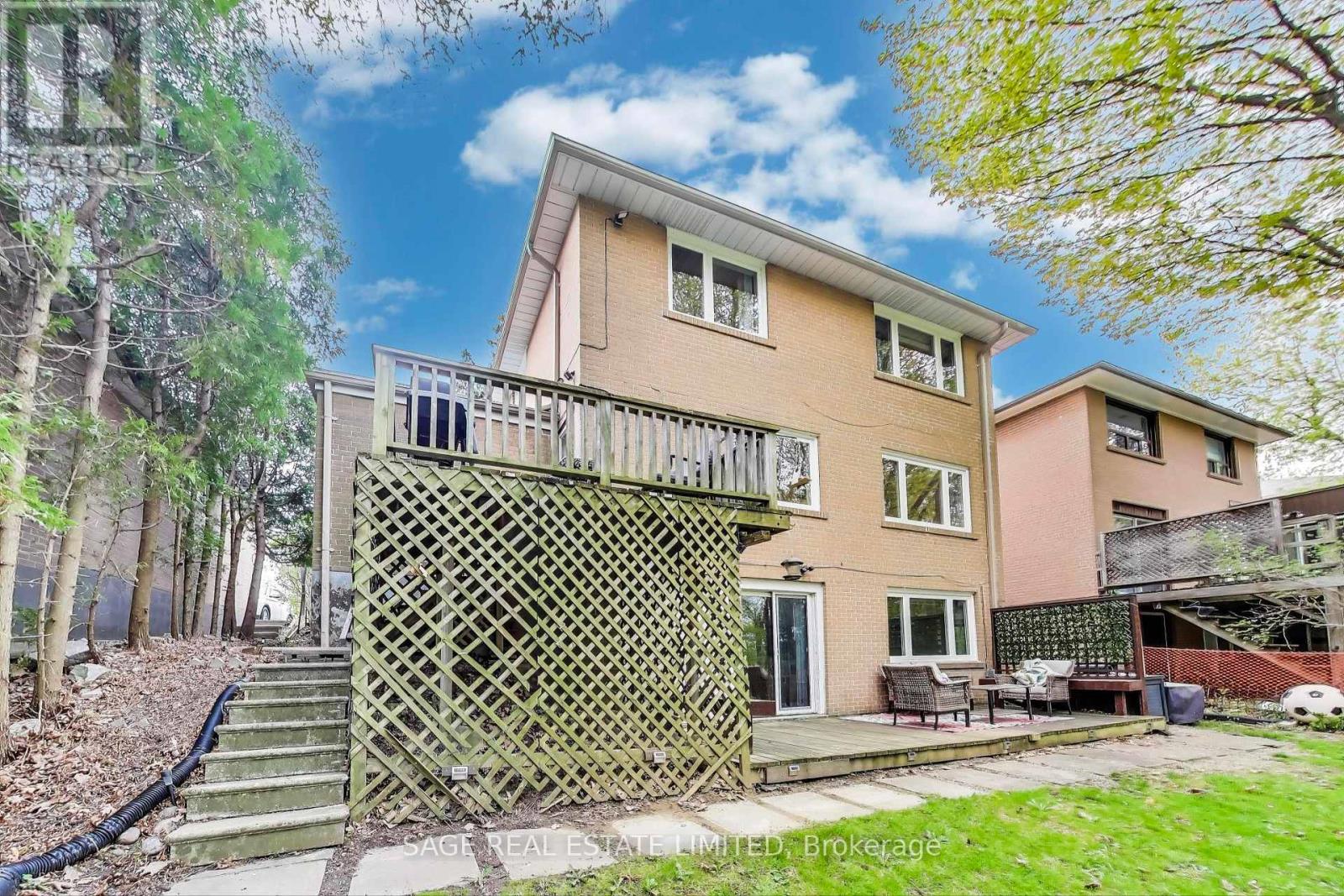 10 Overbrook Place, Toronto, Ontario  M3H 4P2 - Photo 31 - C12173018