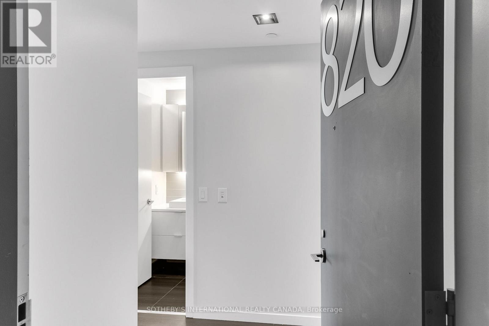 820 - 170 Bayview Avenue, Toronto, Ontario  M5A 0M4 - Photo 5 - C12173034