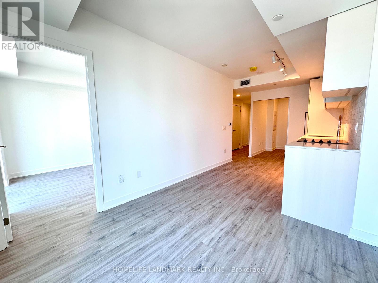 2605 - 252 Church Street, Toronto, Ontario  M5B 0E6 - Photo 4 - C12173050