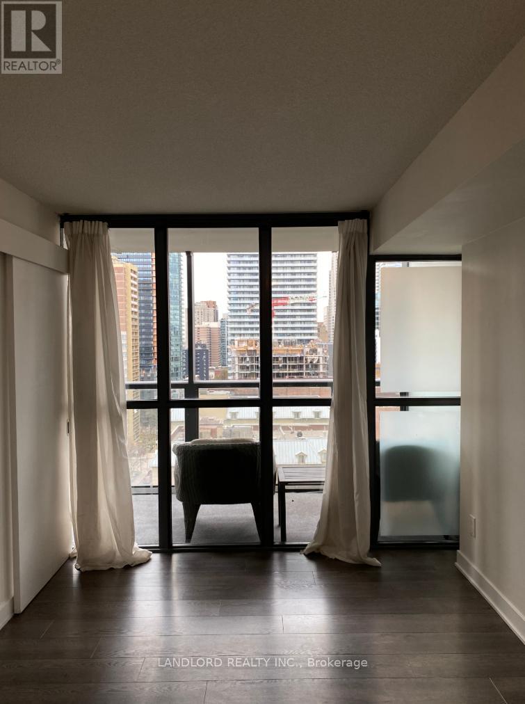 1505 - 110 Charles Street E, Toronto, Ontario  M4Y 1T5 - Photo 14 - C12173065