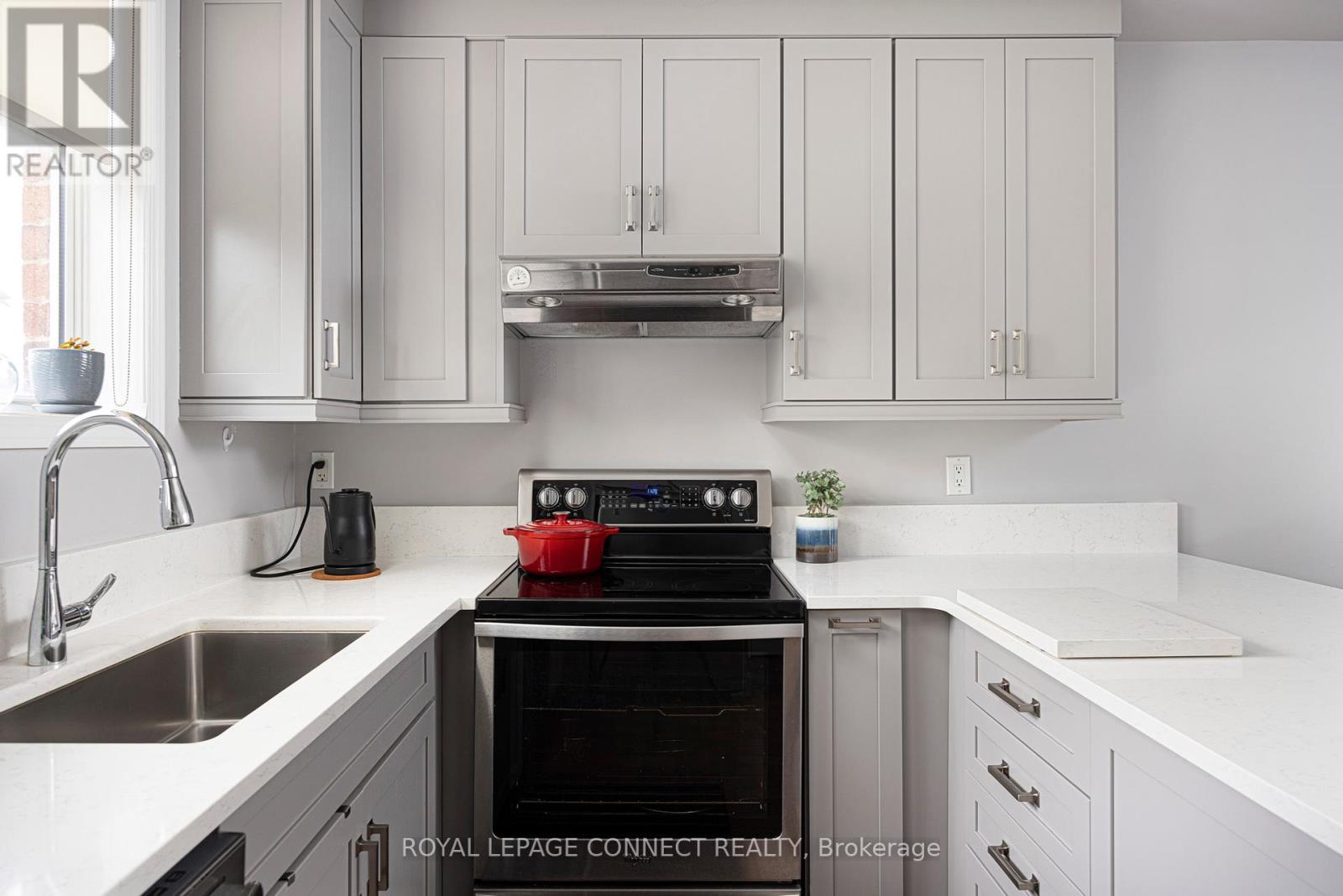228 - 51 Halton Street, Toronto, Ontario  M6J 1R5 - Photo 12 - C12173119