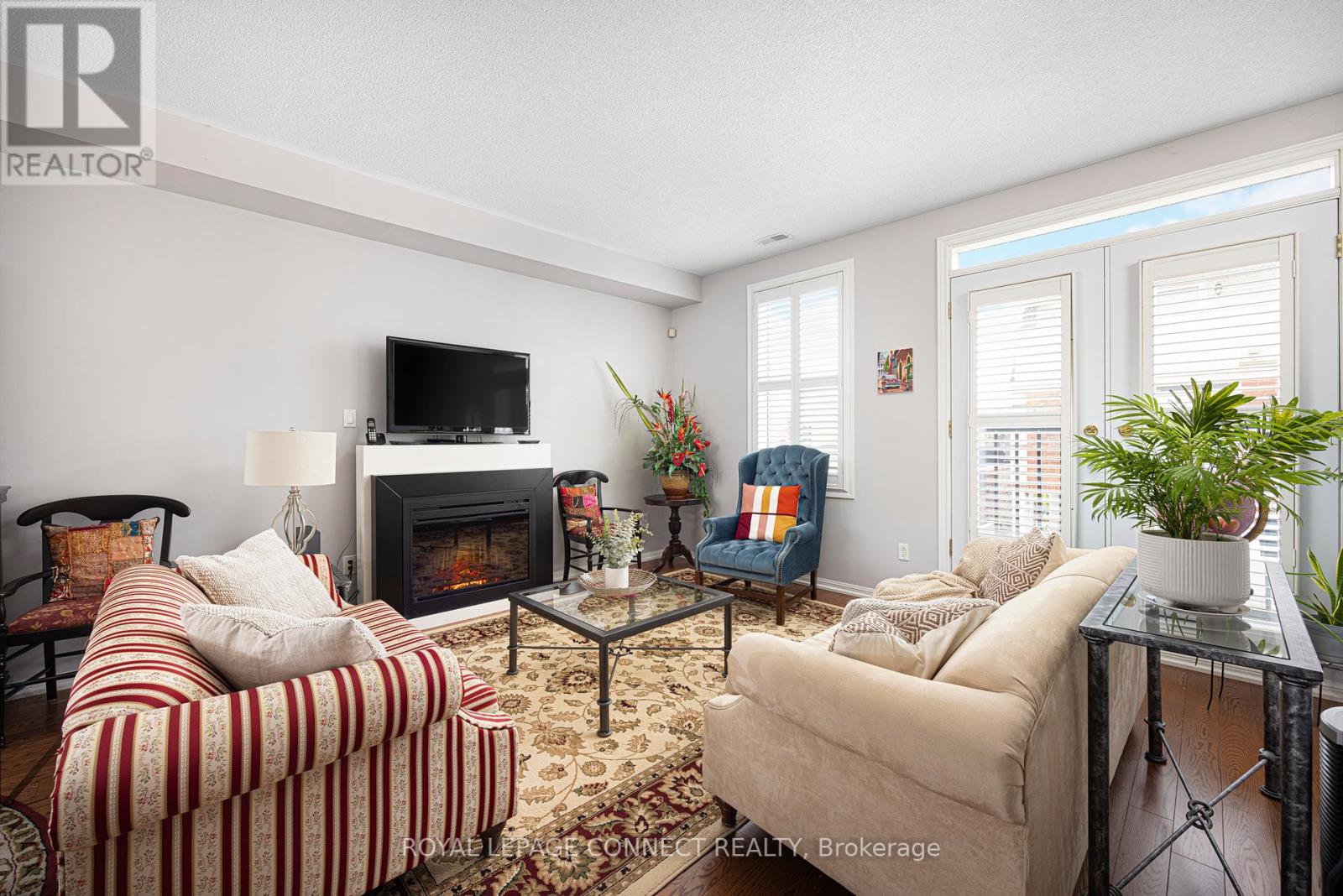 228 - 51 Halton Street, Toronto, Ontario  M6J 1R5 - Photo 4 - C12173119