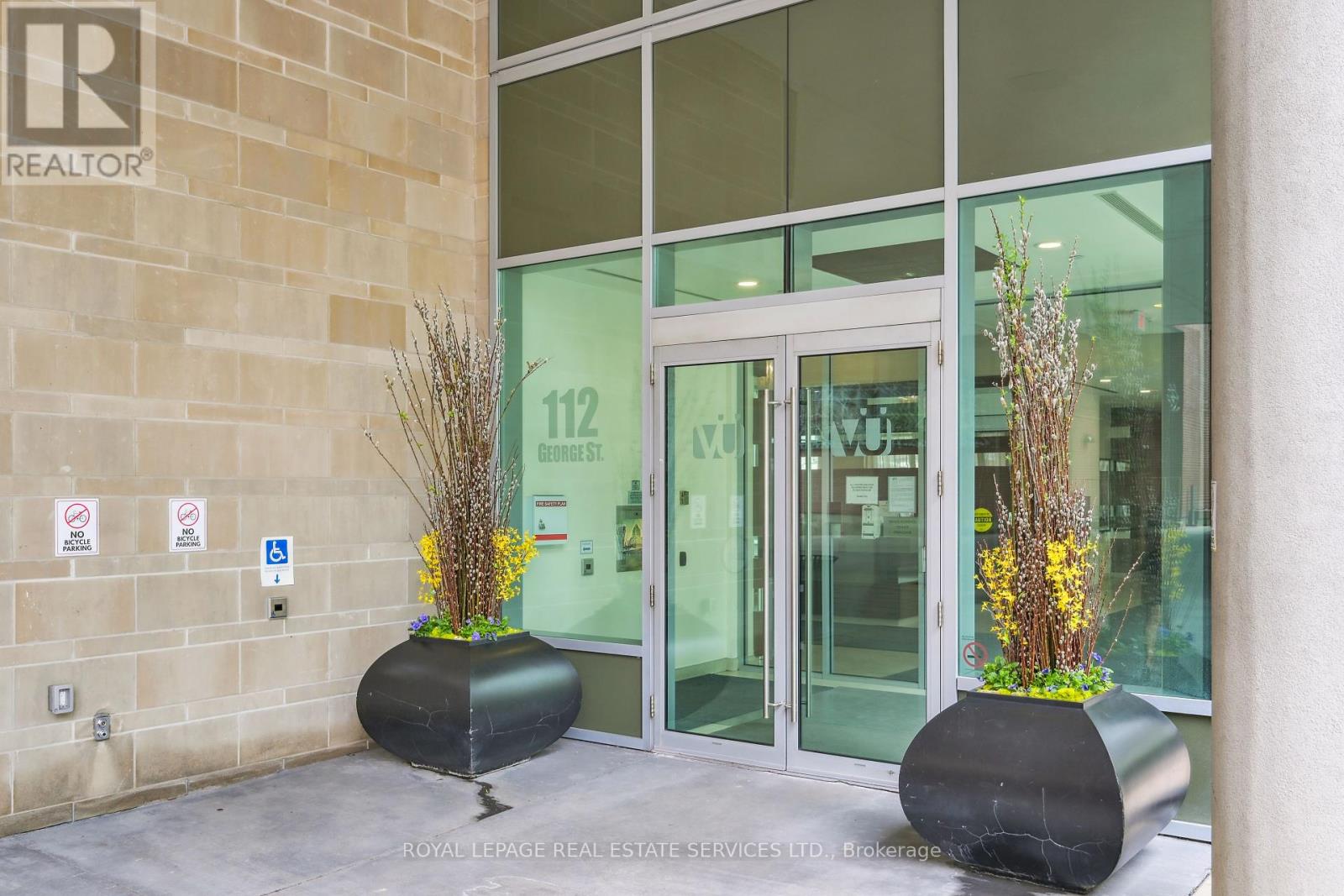 S1607 - 112 George Street, Toronto, Ontario  M5A 2M5 - Photo 4 - C12173129