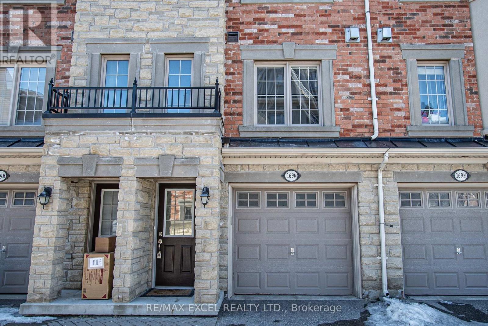 169n Finch Avenue E, Toronto, Ontario  M2N 4R8 - Photo 2 - C12173158