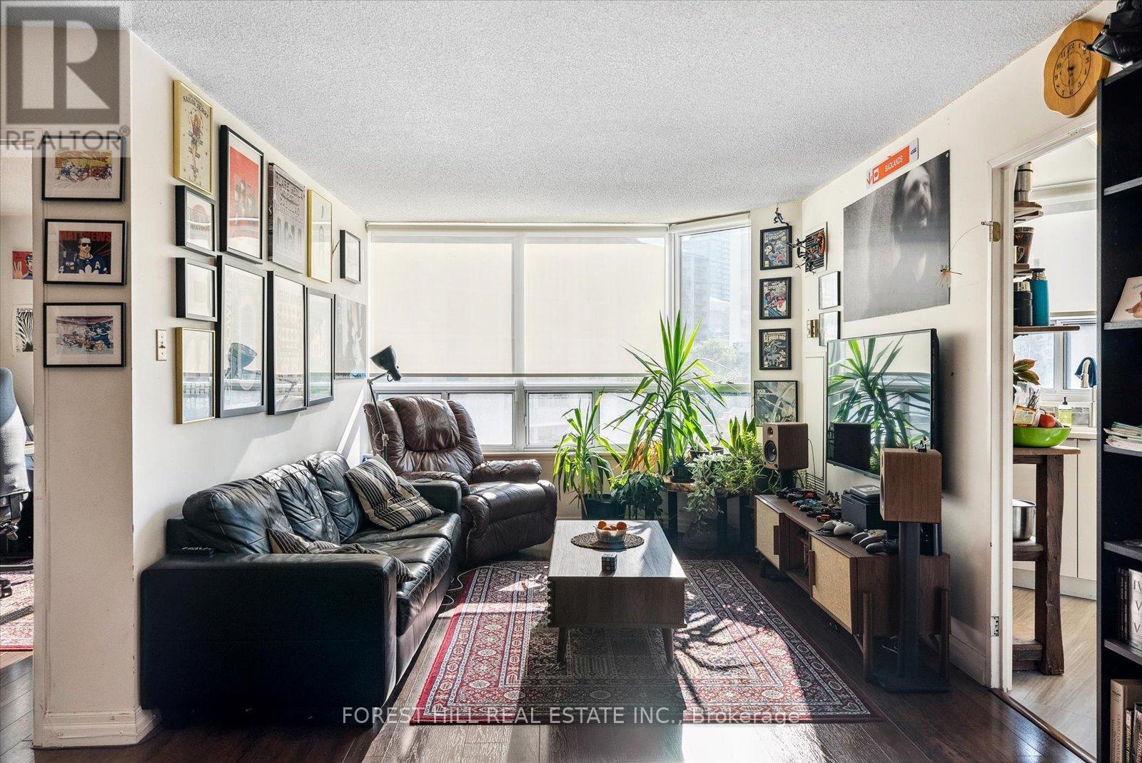 412 - 25 Maitland Street, Toronto, Ontario  M4Y 2W1 - Photo 8 - C12173170