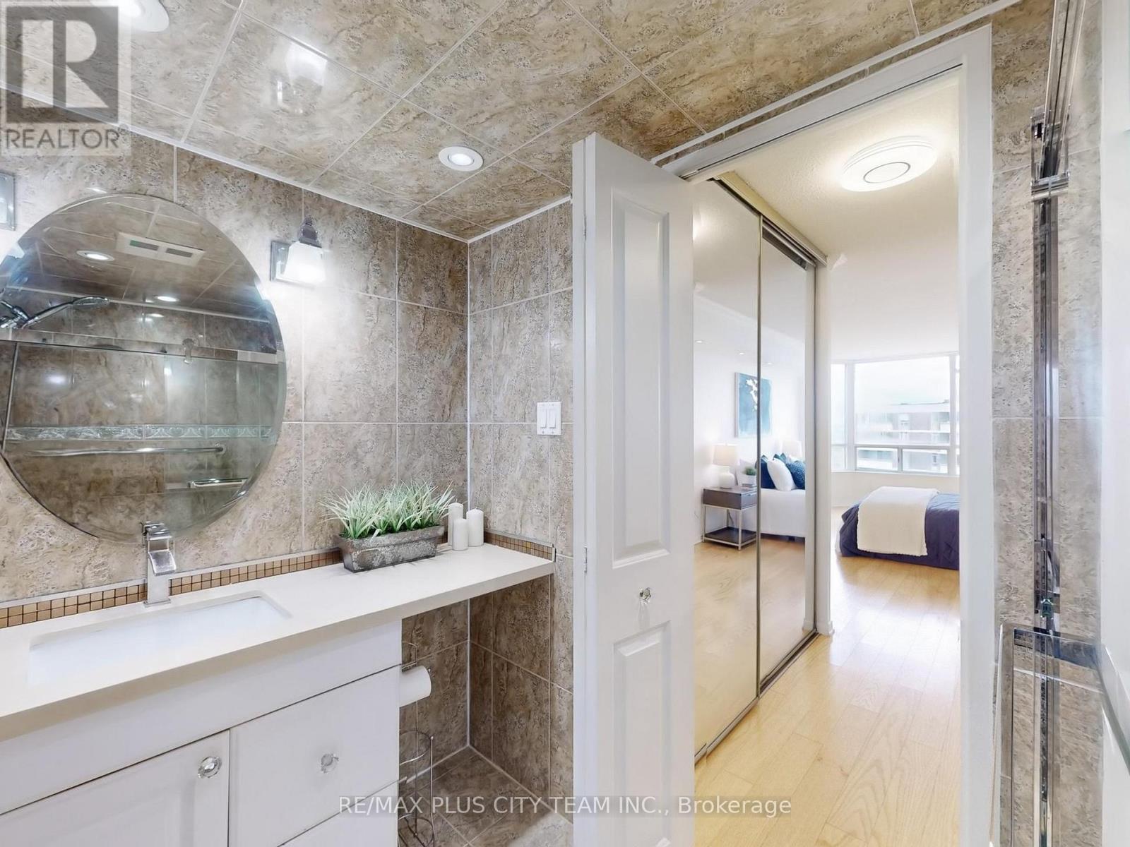 Ph202 - 1101 Steeles Avenue W, Toronto, Ontario  M2R 3W5 - Photo 19 - C12173188
