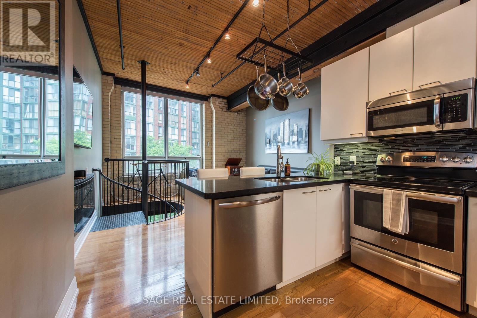 504 - 781 King Street W, Toronto, Ontario  M5V 1N4 - Photo 6 - C12173192