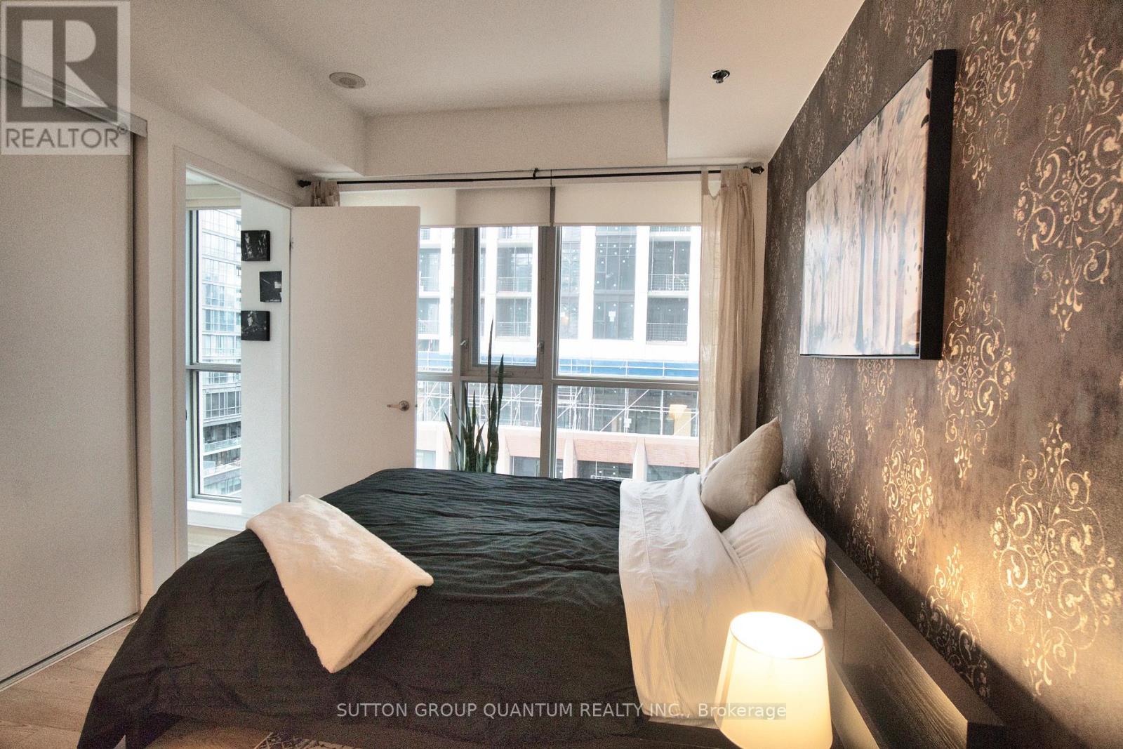 1009 - 375 King Street W, Toronto, Ontario  M5V 1K5 - Photo 15 - C12173207