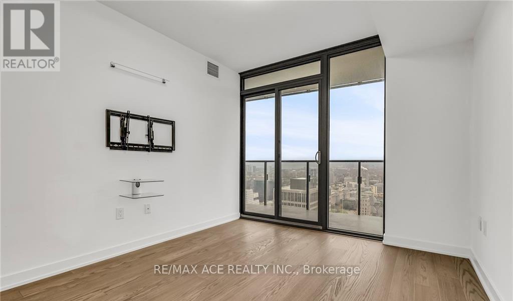 6002 - 11 Wellesley Street, Toronto, Ontario  M4Y 0G4 - Photo 10 - C12173226