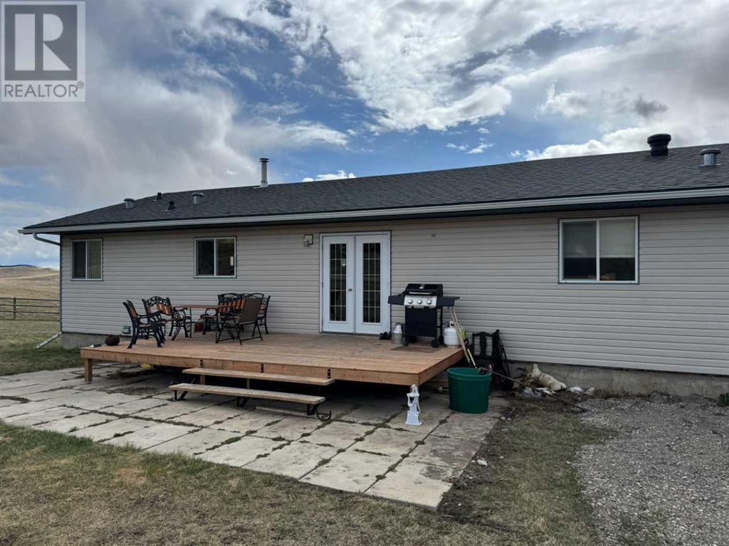 9321 Range Road 1-3, Rural Pincher Creek No. 9, Alberta  T0K 1W0 - Photo 3 - A2213177