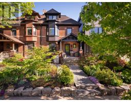 133 BROWNING AVENUE, Toronto, Ontario