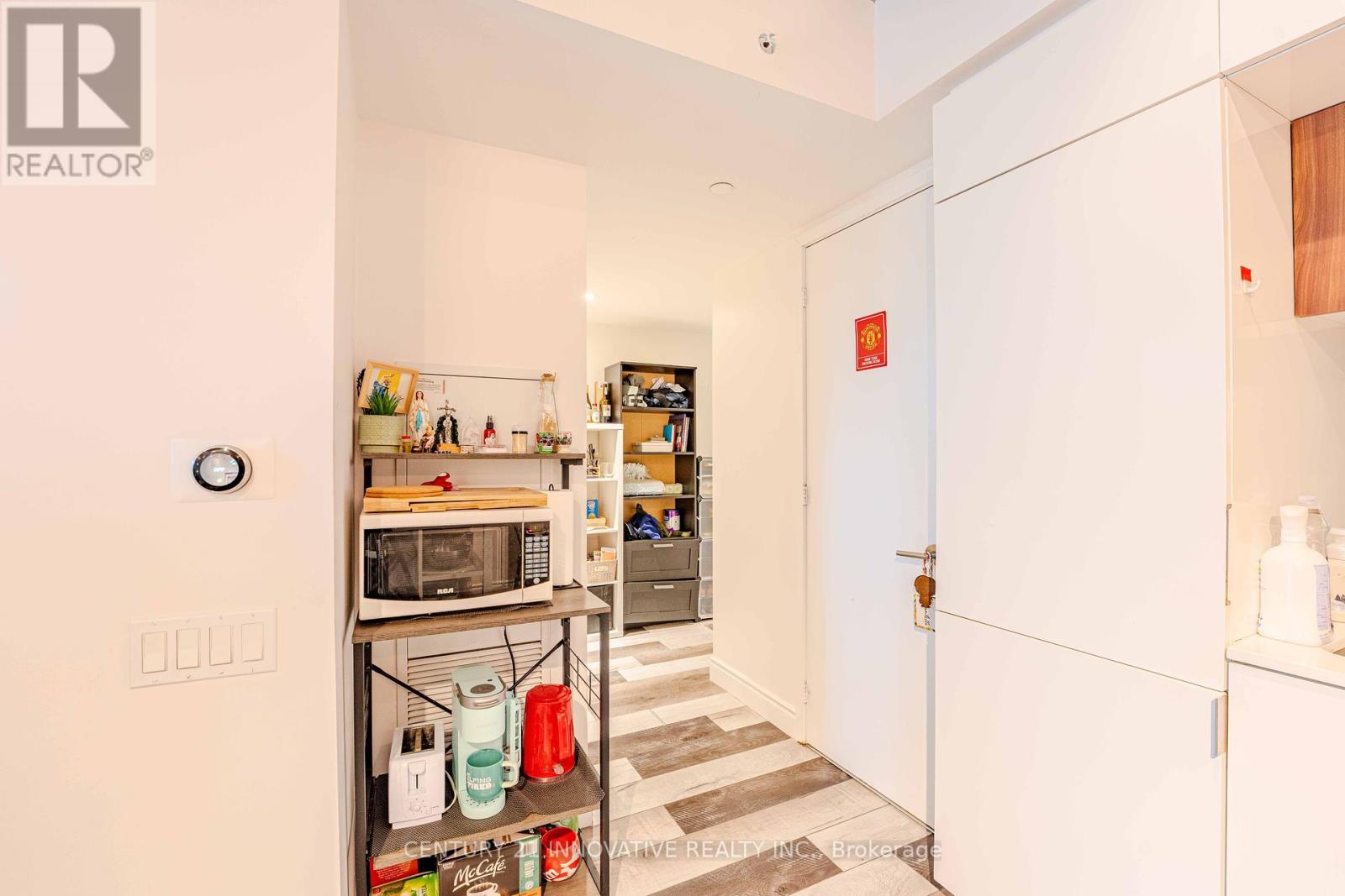 315 - 185 Roehampton Avenue S, Toronto, Ontario  M4P 0C6 - Photo 16 - C12128171