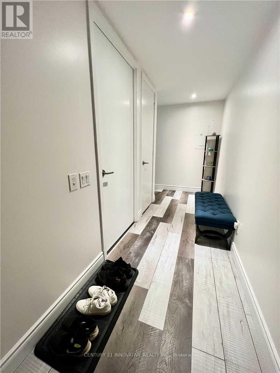 315 - 185 Roehampton Avenue S, Toronto, Ontario  M4P 0C6 - Photo 12 - C12128171