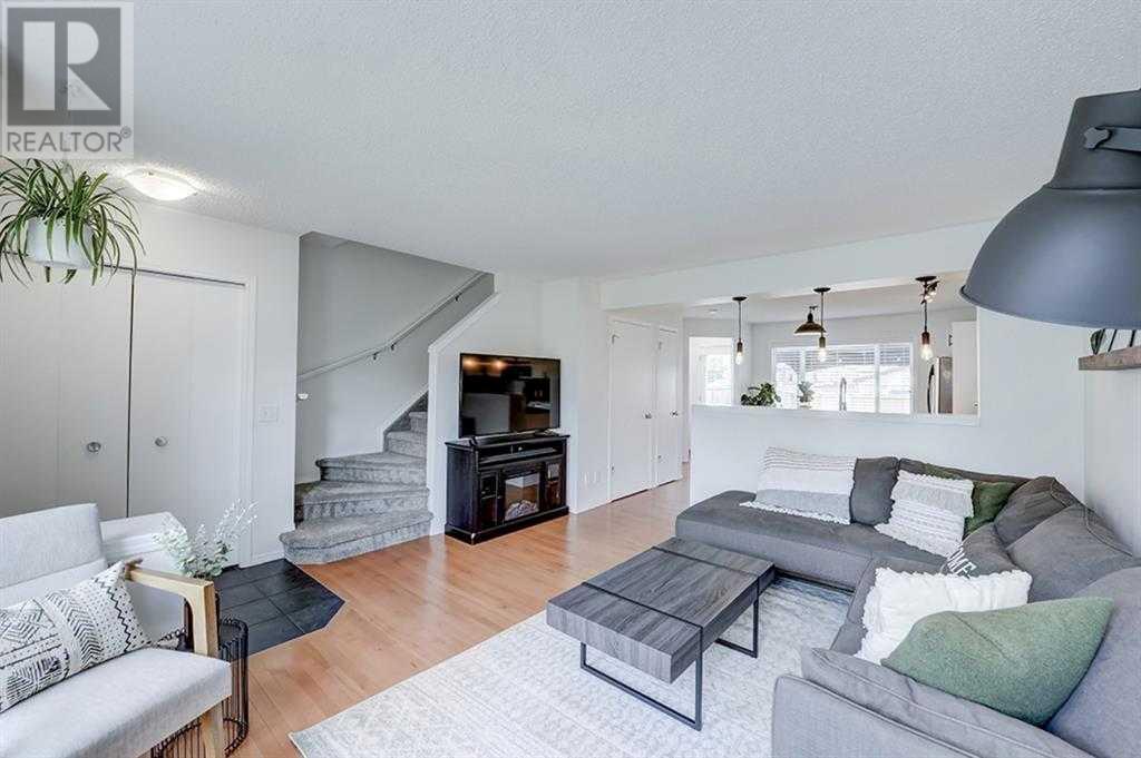 12 Elgin Meadows View Se, Calgary, Alberta  T2Z 0E8 - Photo 5 - A2216532
