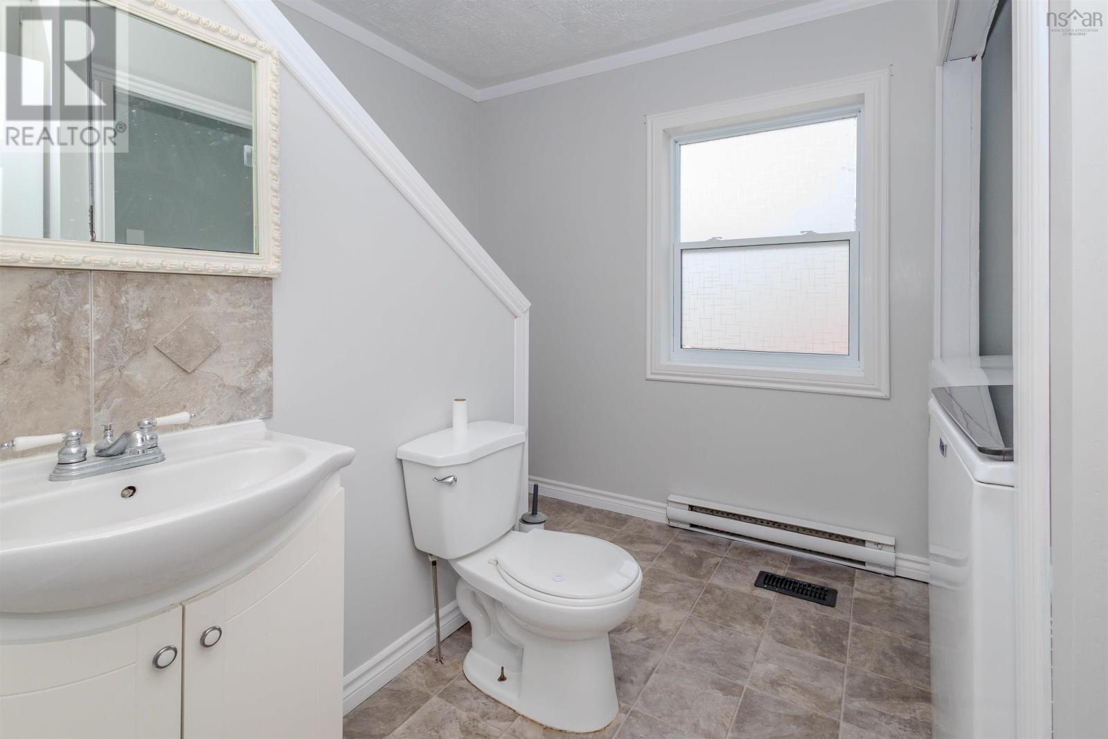 196 Ashby Road, Sydney, Nova Scotia  B1P 2S7 - Photo 15 - 202511583