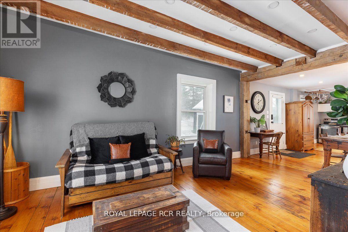 19052 Centre Street, East Gwillimbury, Ontario  L0G 1M0 - Photo 16 - N12172973
