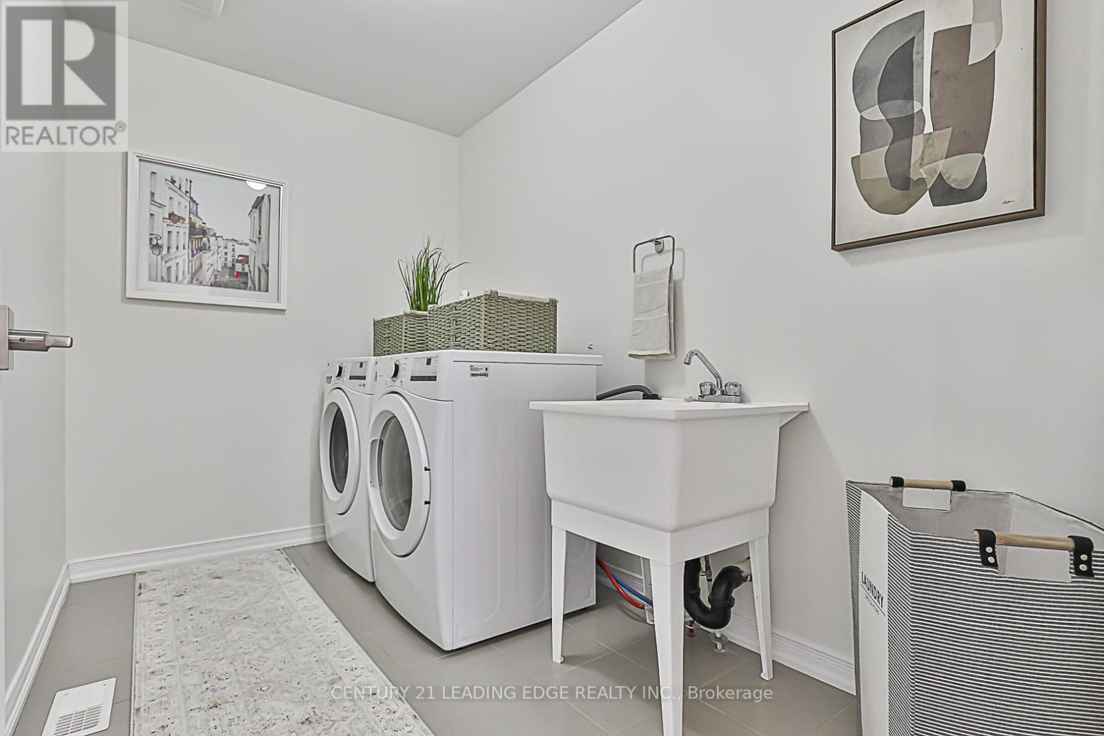 69 Hopkins Crescent, Bradford West Gwillimbury, Ontario  L3Z 0R7 - Photo 32 - N12172976
