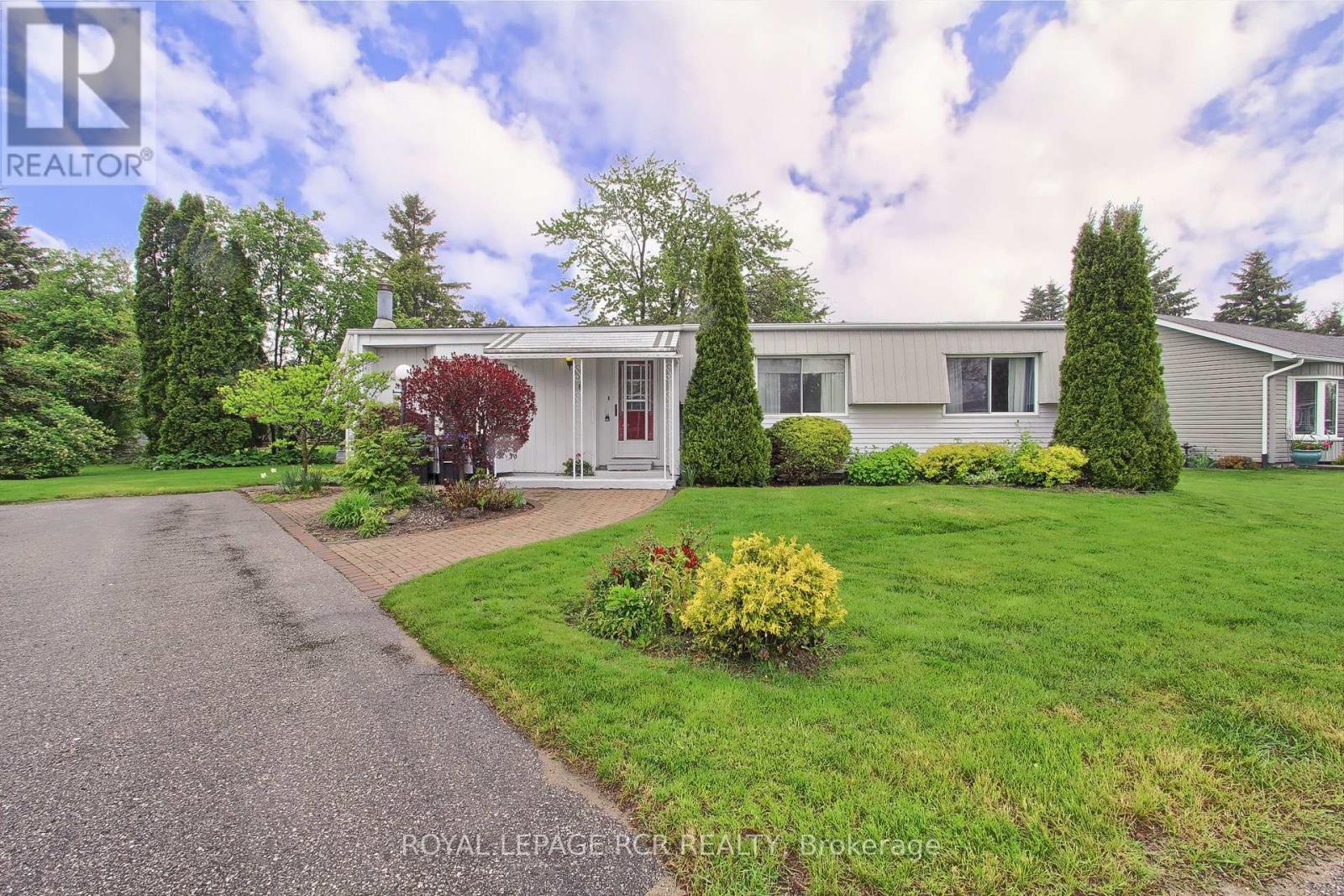 8 Carmans Cove, Innisfil, Ontario  L9S 1R9 - Photo 2 - N12173066