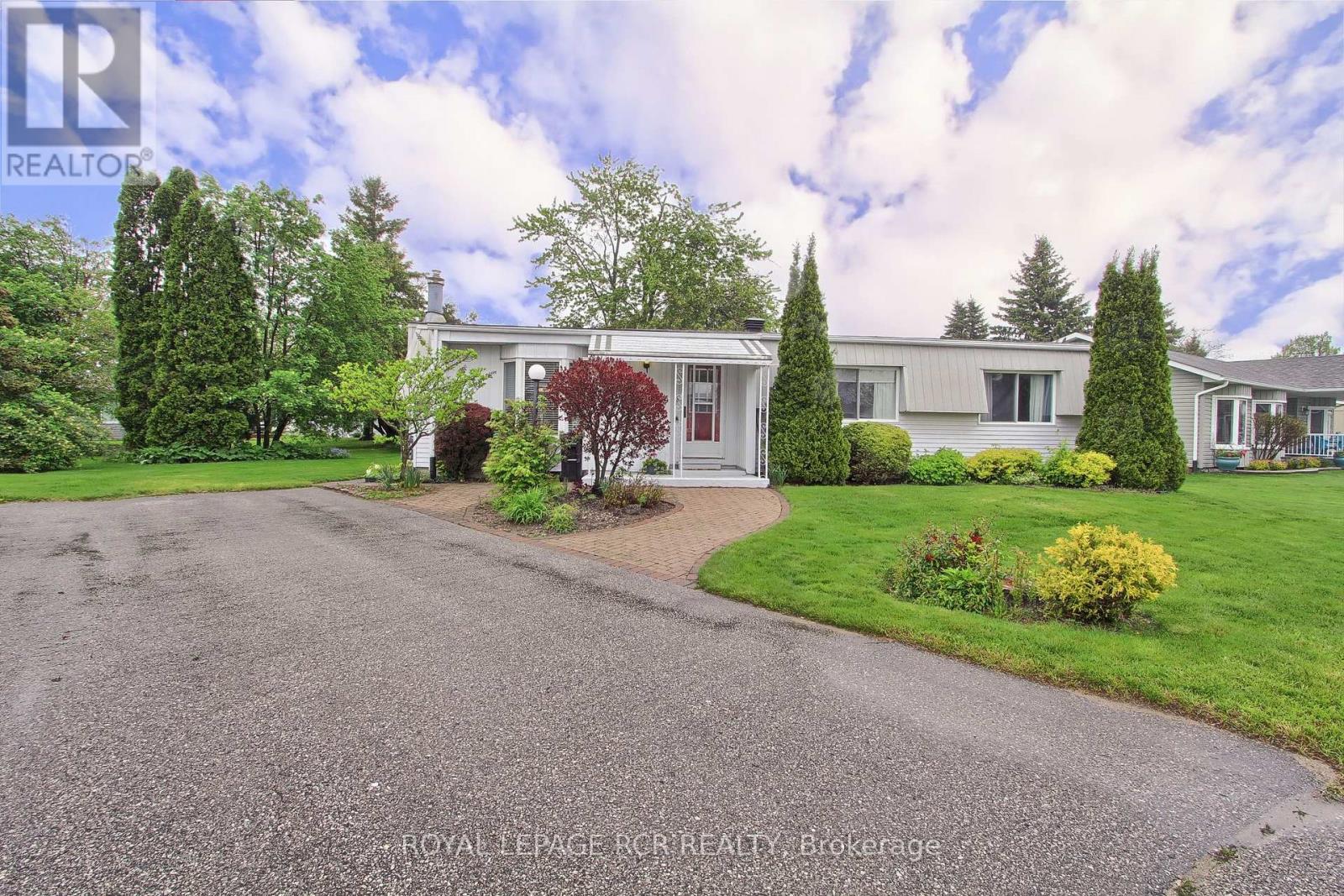Property at 8 CARMANS COVE image 4