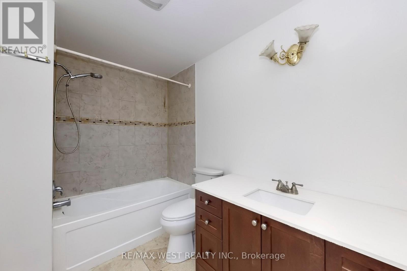16 Prince Edward Boulevard, Markham, Ontario  L3T 7G4 - Photo 44 - N12173100