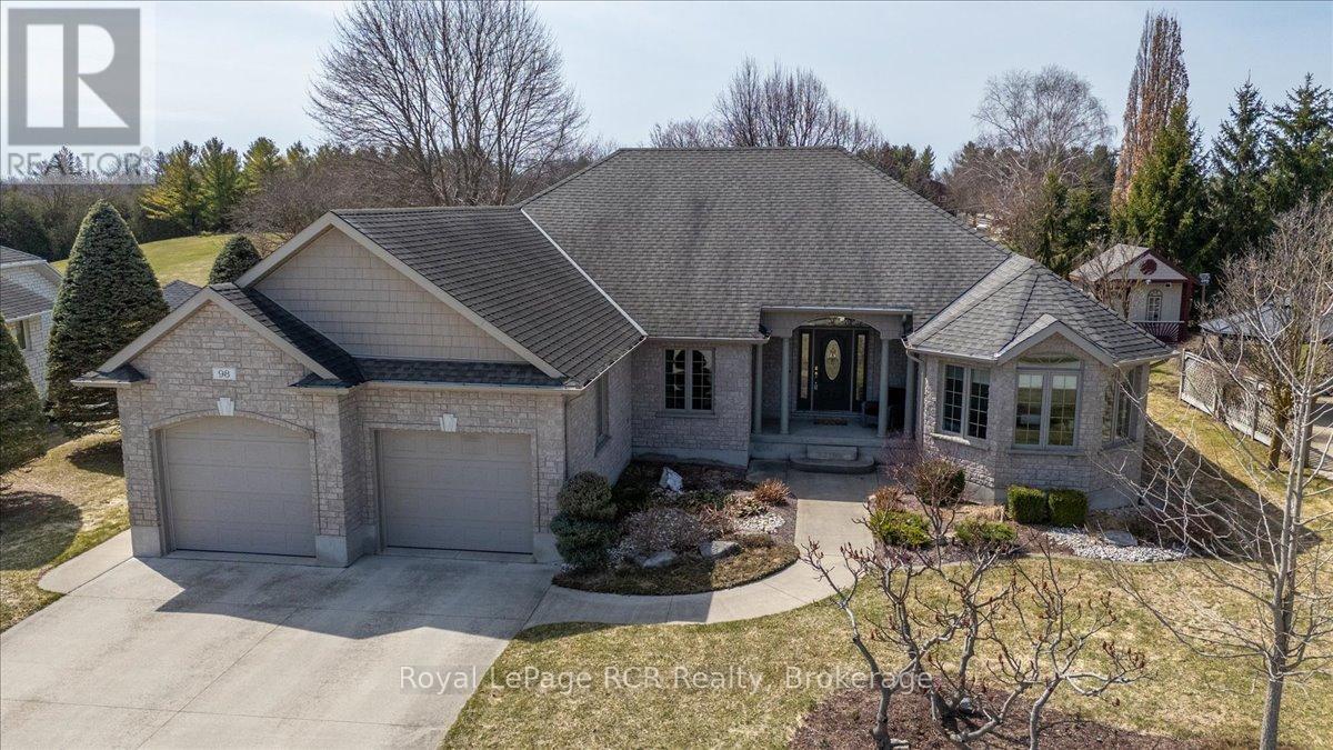98 11th Avenue, Hanover, Ontario  N4N 3V2 - Photo 43 - X12064789