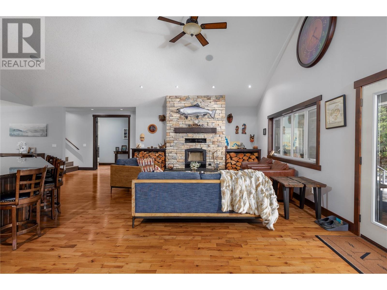 4520 13th Street S, Cranbrook, British Columbia  V1C 7A9 - Photo 11 - 10348897