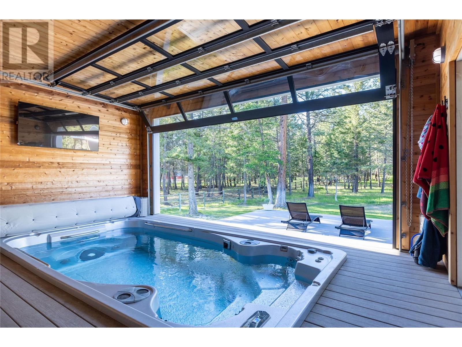 4520 13th Street S, Cranbrook, British Columbia  V1C 7A9 - Photo 14 - 10348897