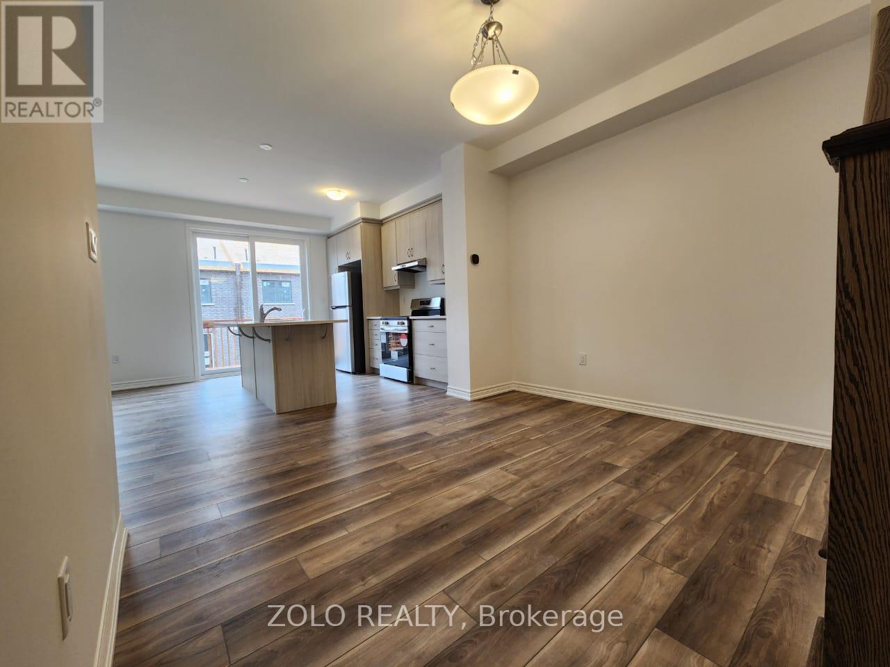 65 Lower Street, Barrie, Ontario  L9J 0B7 - Photo 8 - S12173012