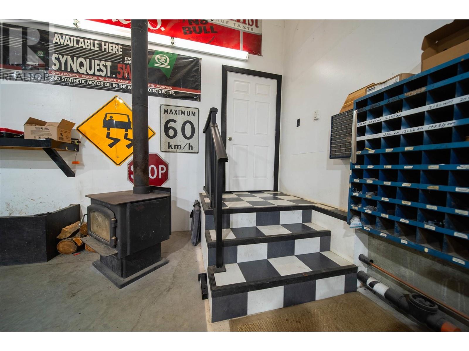 4520 13th Street S, Cranbrook, British Columbia  V1C 7A9 - Photo 61 - 10348897