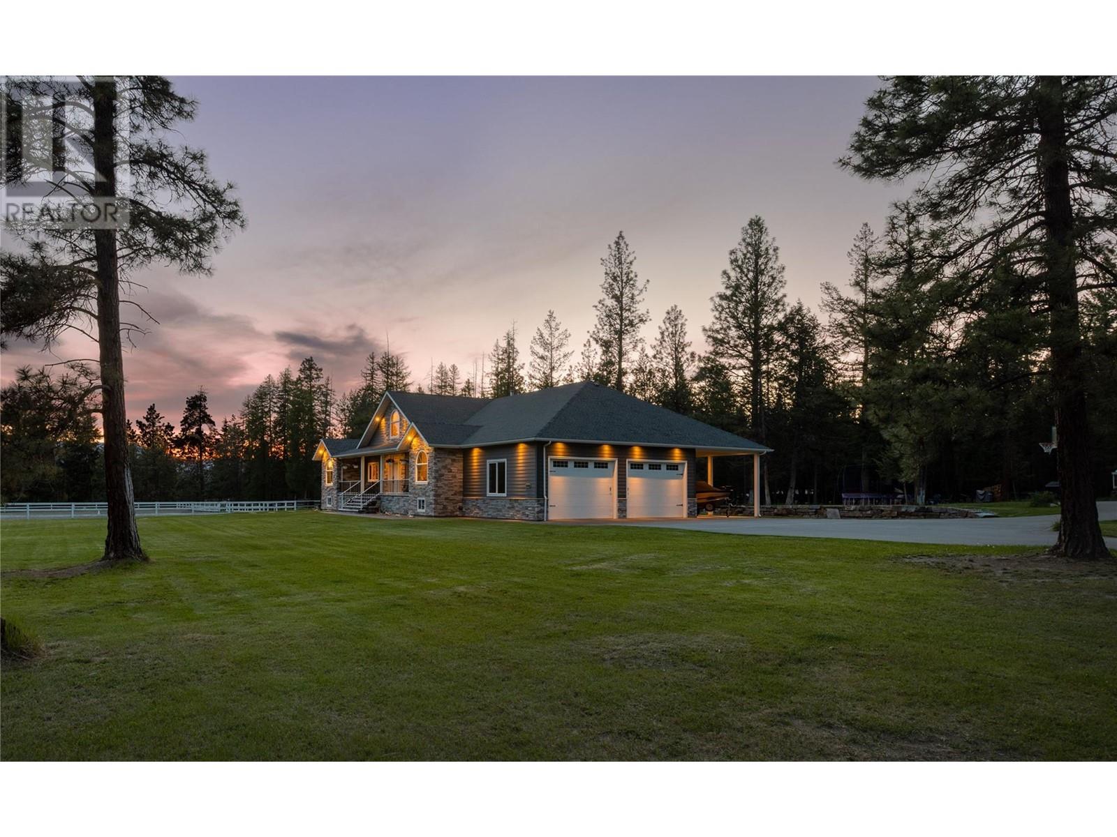 4520 13th Street S, Cranbrook, British Columbia  V1C 7A9 - Photo 2 - 10348897