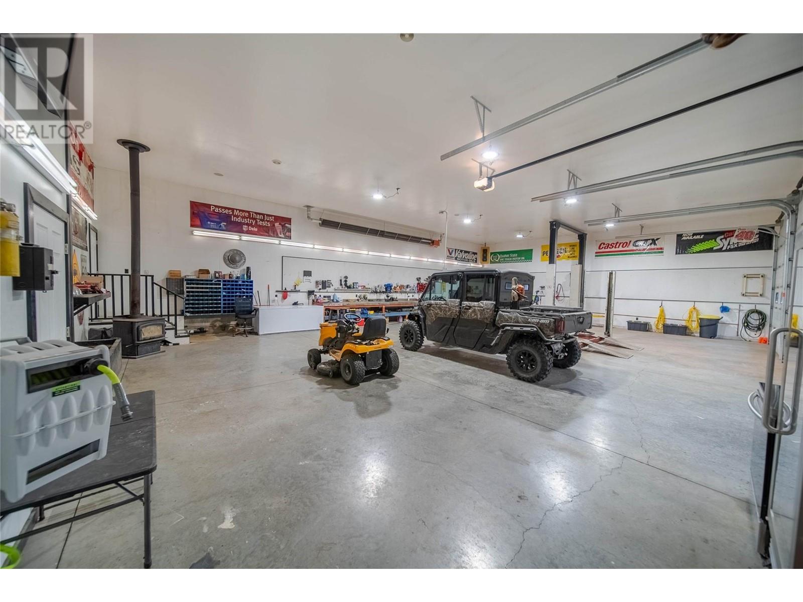 4520 13th Street S, Cranbrook, British Columbia  V1C 7A9 - Photo 58 - 10348897