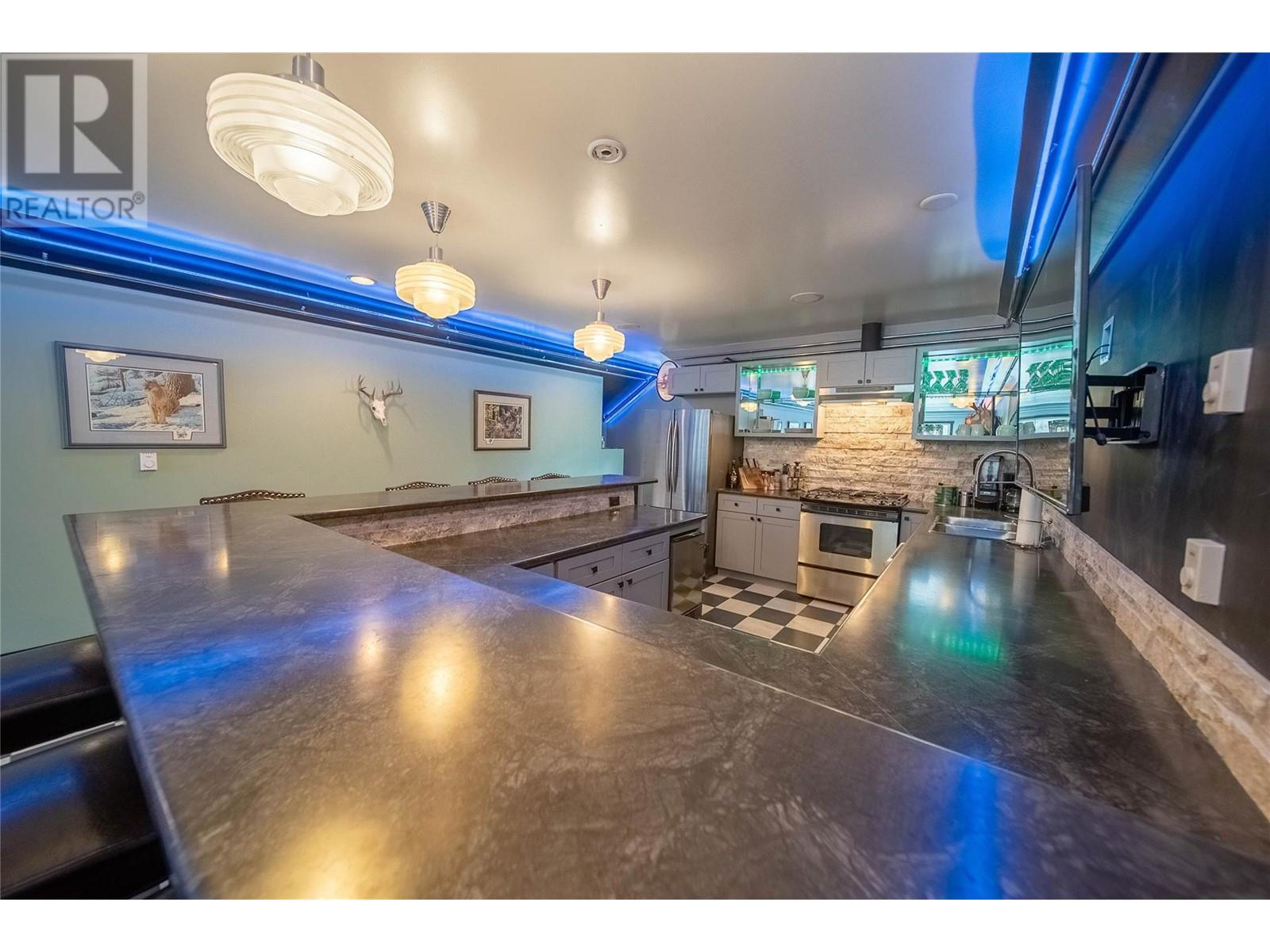 4520 13th Street S, Cranbrook, British Columbia  V1C 7A9 - Photo 65 - 10348897