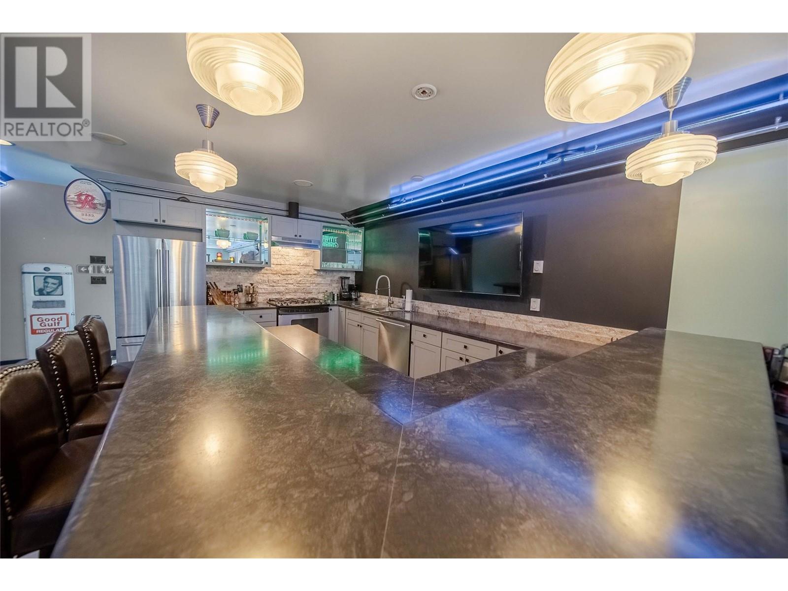 4520 13th Street S, Cranbrook, British Columbia  V1C 7A9 - Photo 64 - 10348897