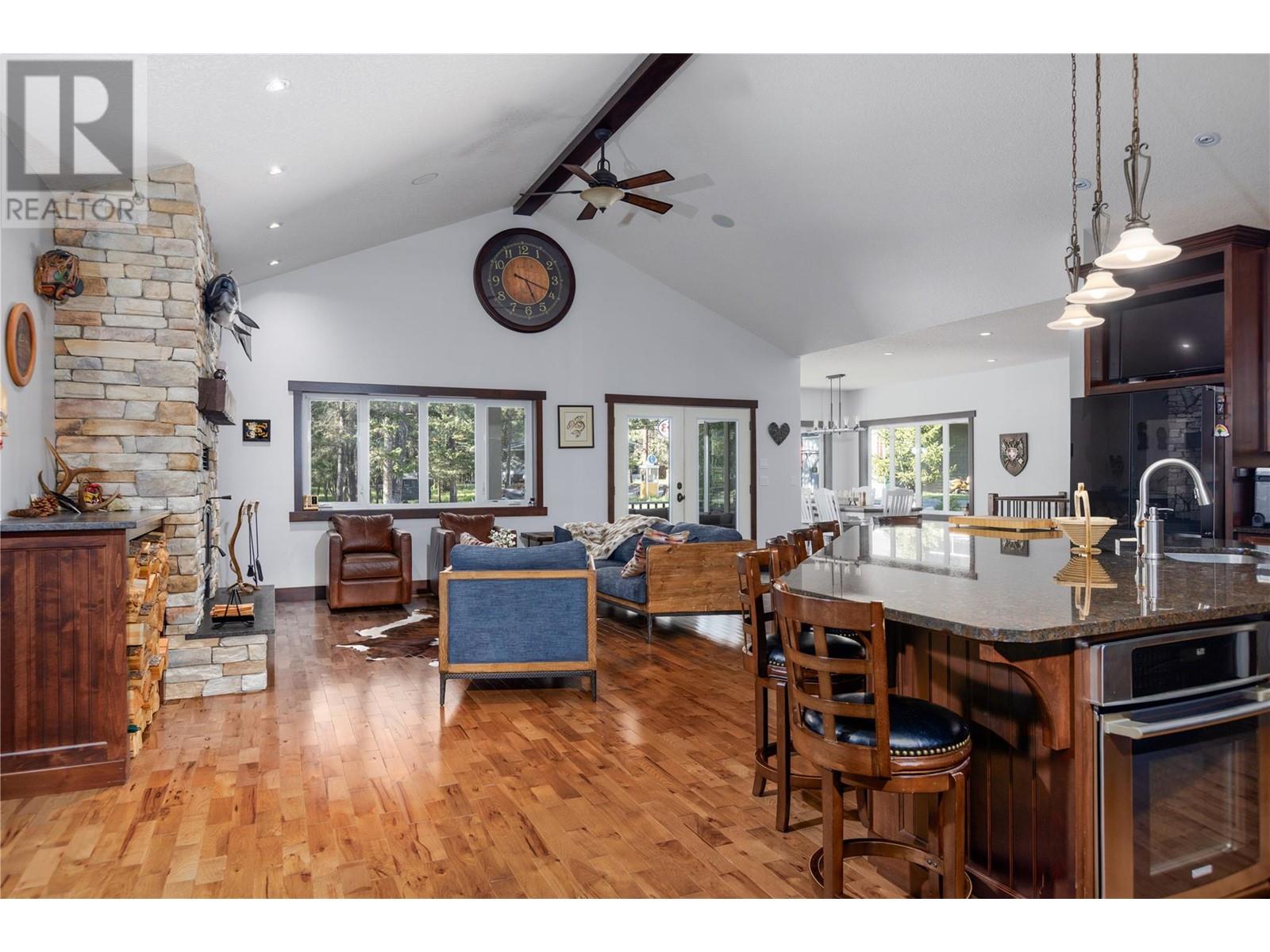 4520 13th Street S, Cranbrook, British Columbia  V1C 7A9 - Photo 8 - 10348897